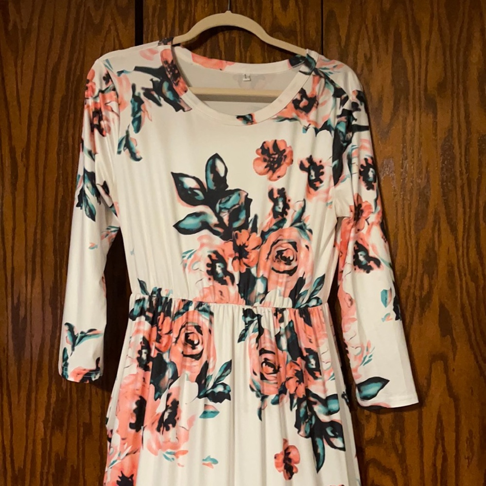 Floral 3/4 Sleeve Maxi Dress